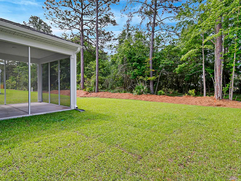 146 Lockwood Dr — Photo 36