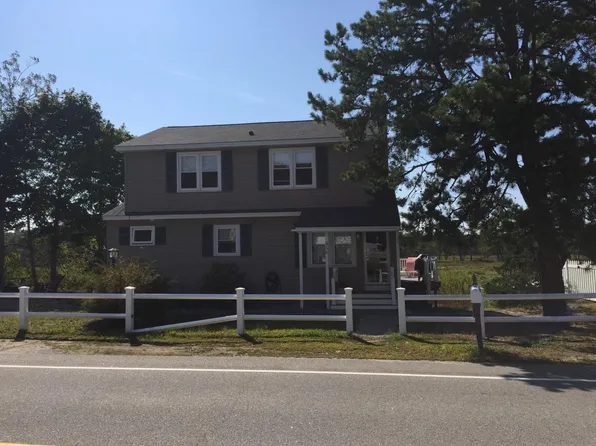 456 Seaside Ave, Saco, ME 04072