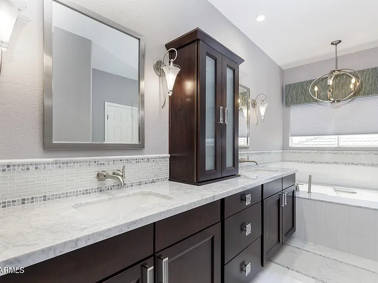 7647 E Los Gatos Dr — Photo 36