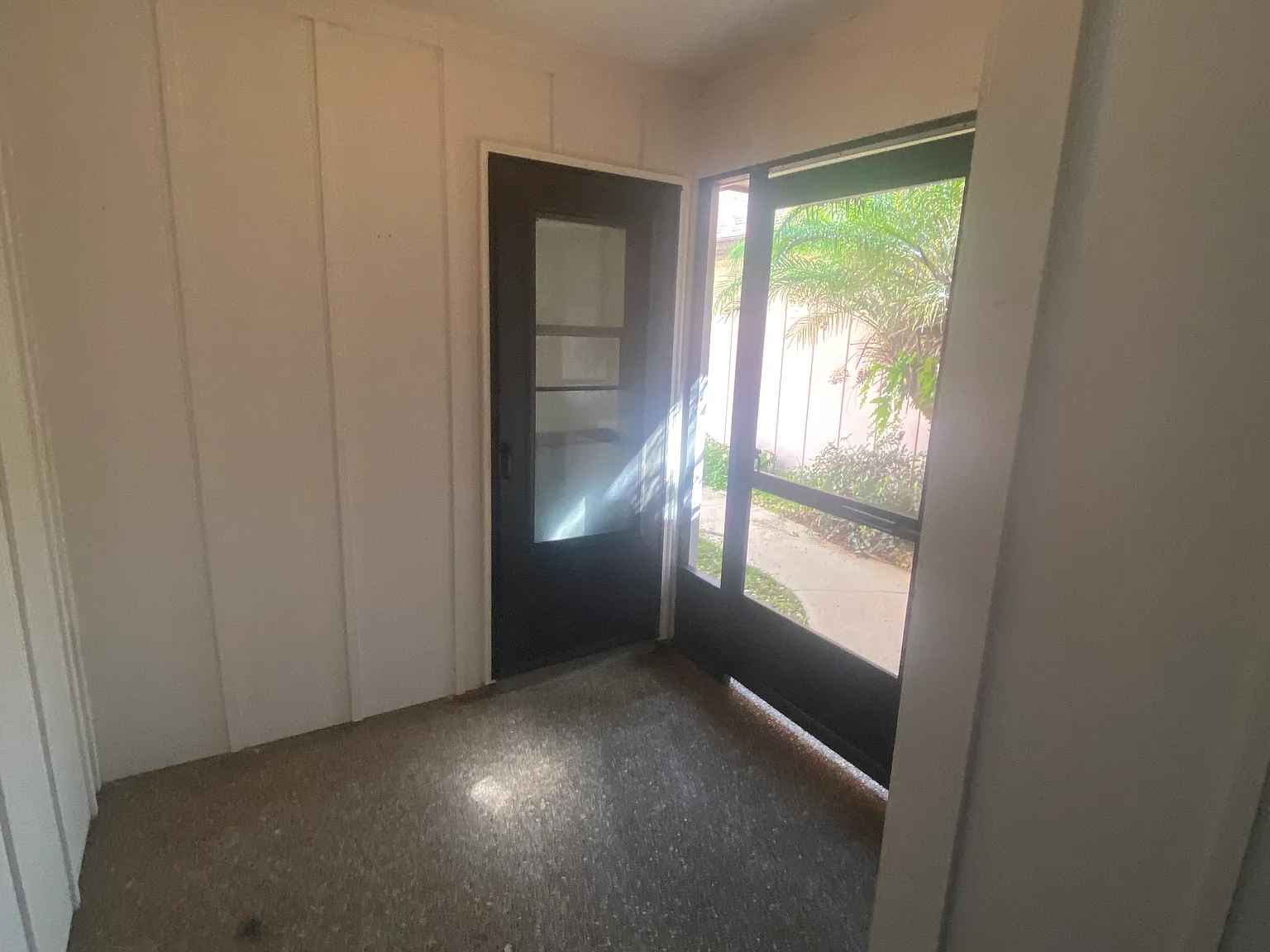 2 Bed / 2 Bath Duplex in Fairgreen ? Quiet Golf Community — Photo 4