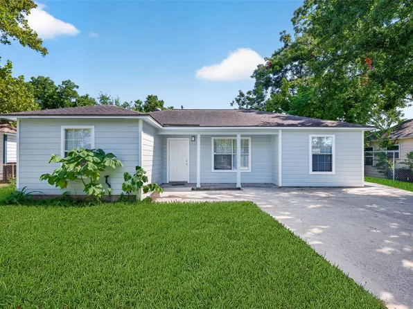7542 Bywood St, Houston, TX 77028