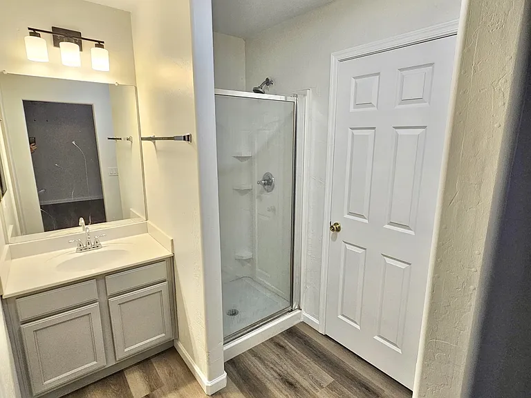 1444 W Roosevelt Ave — Photo 8