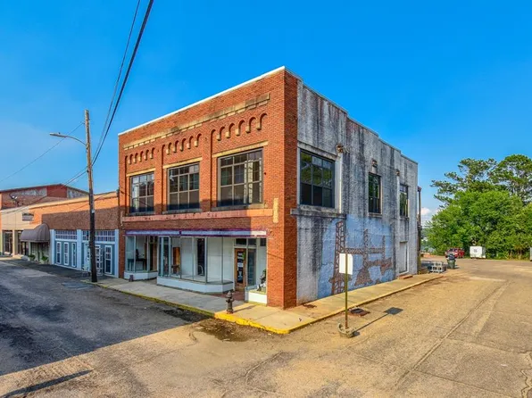 19 Sistrunk St, Tallassee, AL 36078