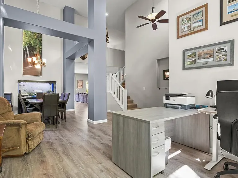 15812 NE 18th Ct — Photo 4