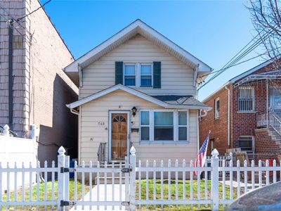 560 Logan Avenue, Bronx, NY, 10465