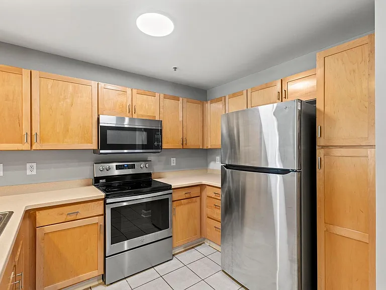 2820 Bloomfield Ln #107 — Photo 5