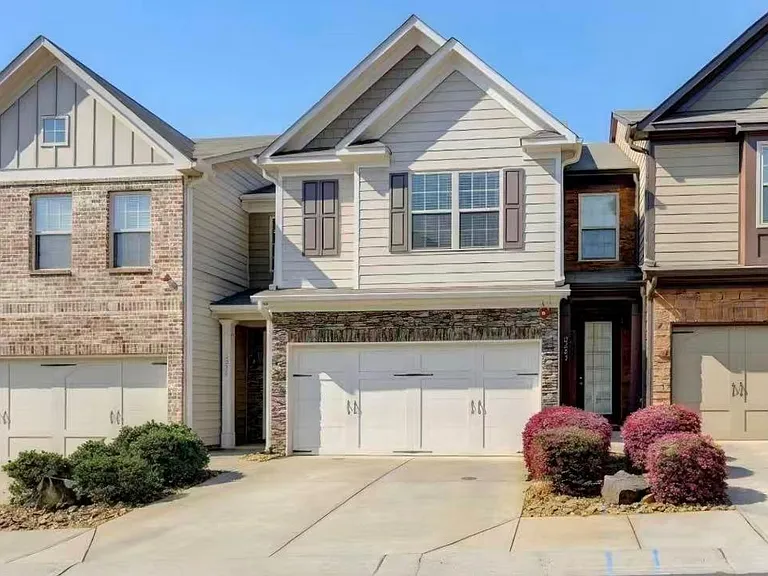 2273 Spicy Pine Dr — Photo 2