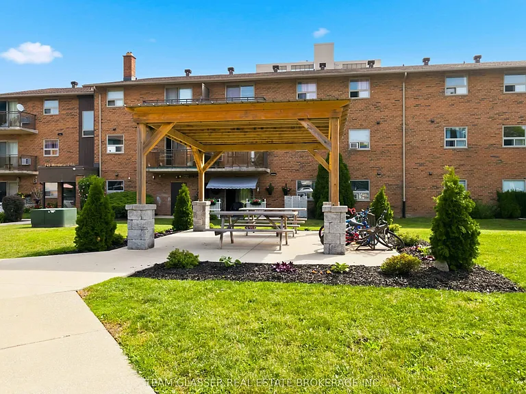 735 Wonderland Rd S #302 — Photo 23