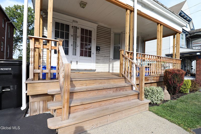 2nd image of 2333 15th Street