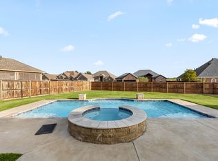 1735 Woodridge Dr, Wichita Falls, TX 76310