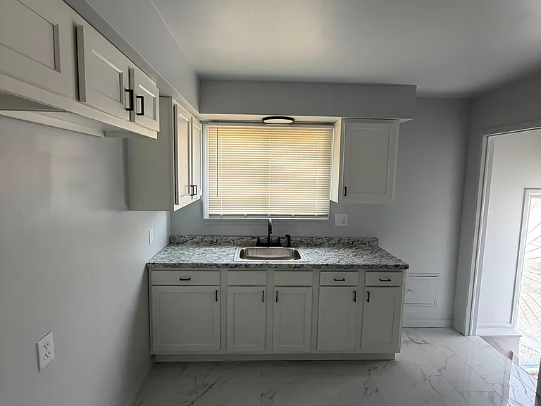 4900 Elmhurst St — Photo 2