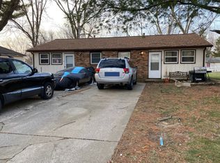 1603 Queens Way, Champaign, IL 61821