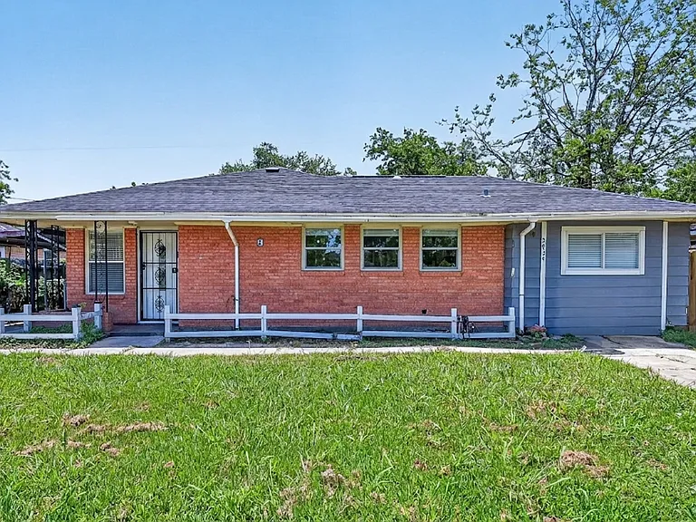 5934 Belmark St — Photo 1