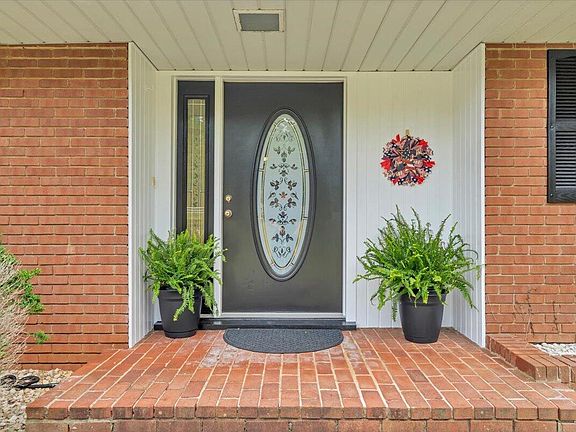 4th image of 4962 Bower Rd