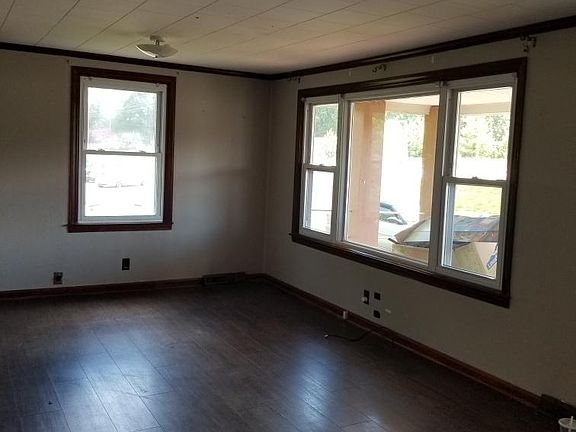 Living room, laminate floor