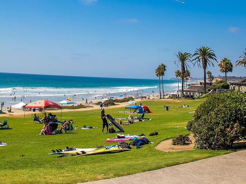 Walk to Seagrove Park