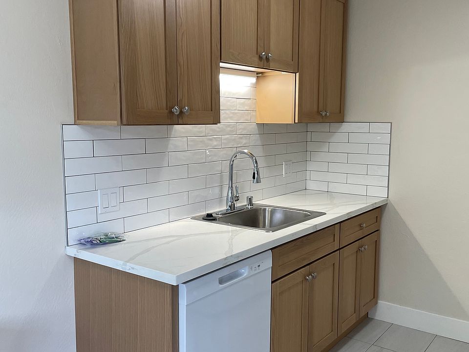 1st image of 770 Opal Dr APT 3