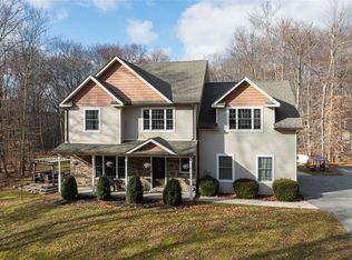 27 Restorative Ln, Middletown, NY 10940