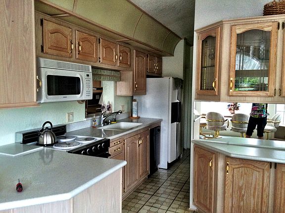 5th image of 5707 E 32nd St Lot 684