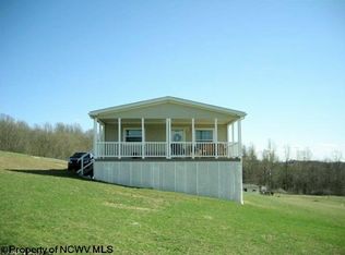 1120 Sunsee Ln, Rivesville, WV 26588