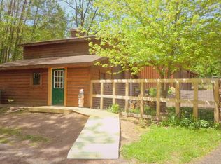 E13158 Shady Lane Rd, Baraboo, WI 53913