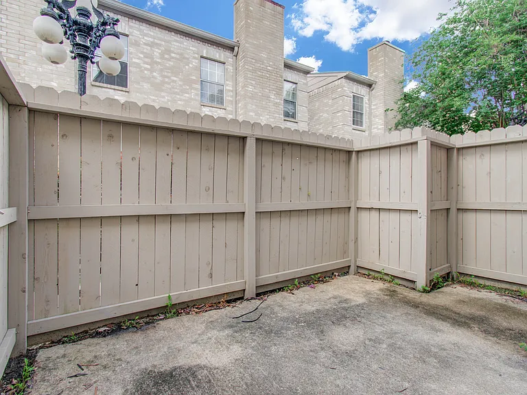 3088 Holly Hall St — Photo 26