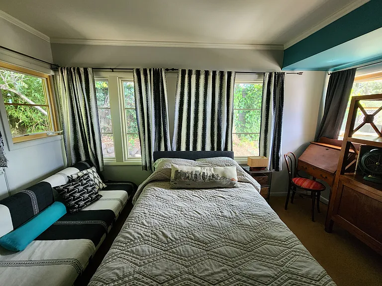 Laurel Pl — Photo 11