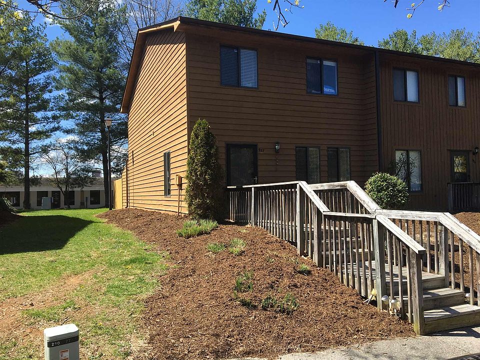 1st image of 937 Lora Ln