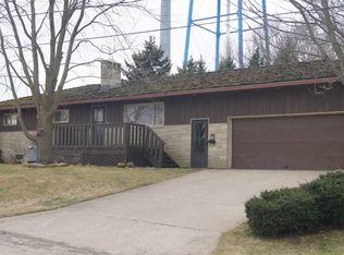 615 Taylor St, Waukon, IA 52172