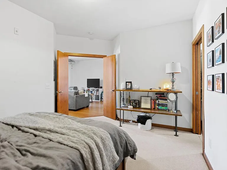 15 E Franklin Ave — Photo 15