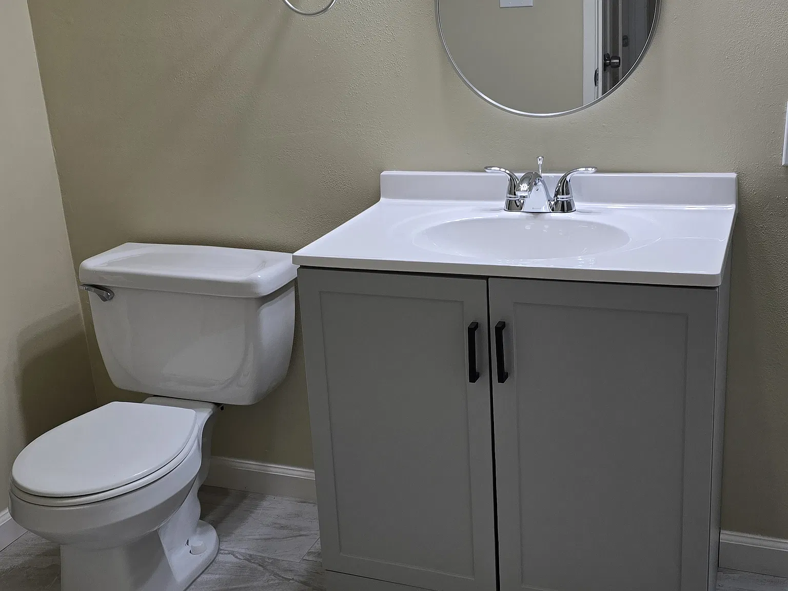 2 bed, 880 sqft, $1,650 — Photo 1