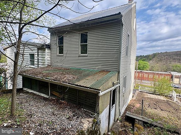 3rd image of 436 W Savory St