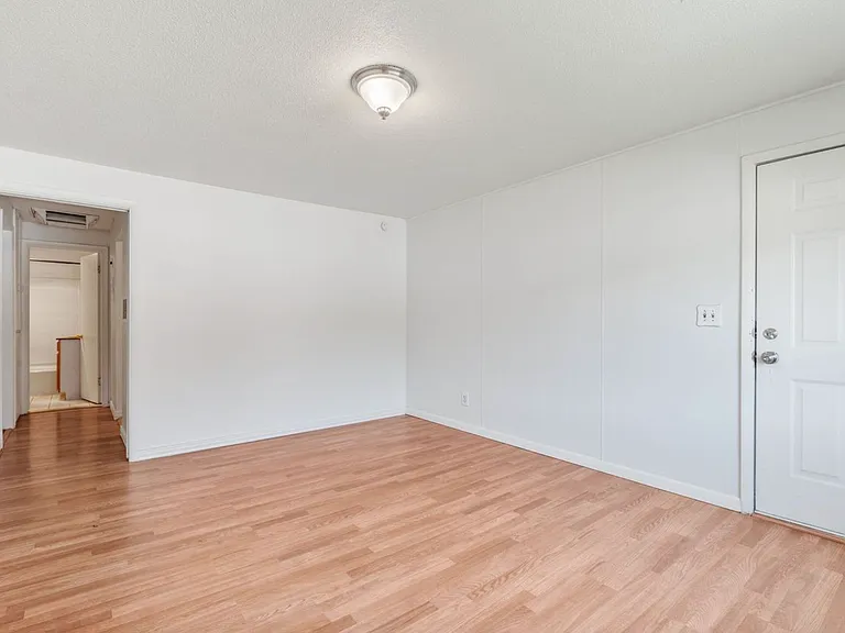 718 S Orchard Dr — Photo 8