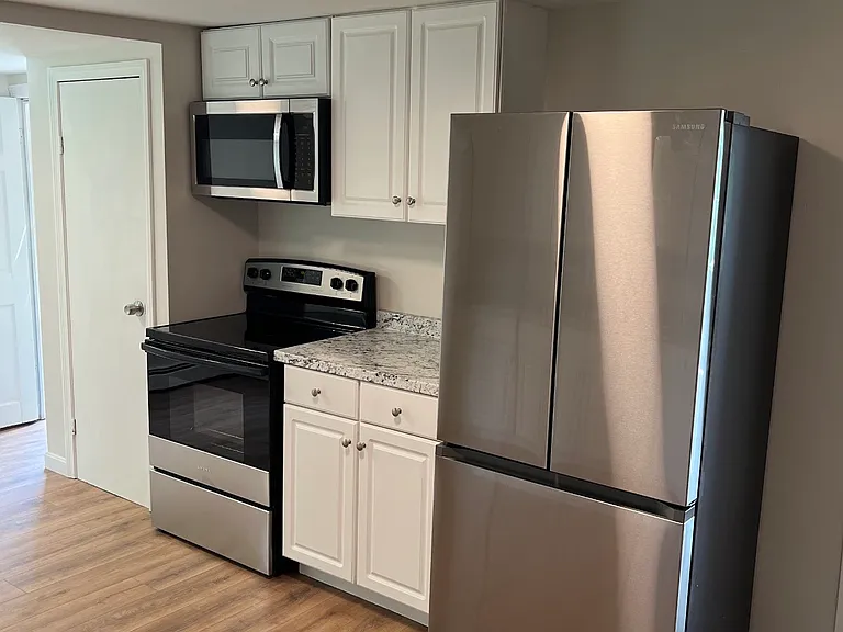 102 Mendon St #1C — Photo 2