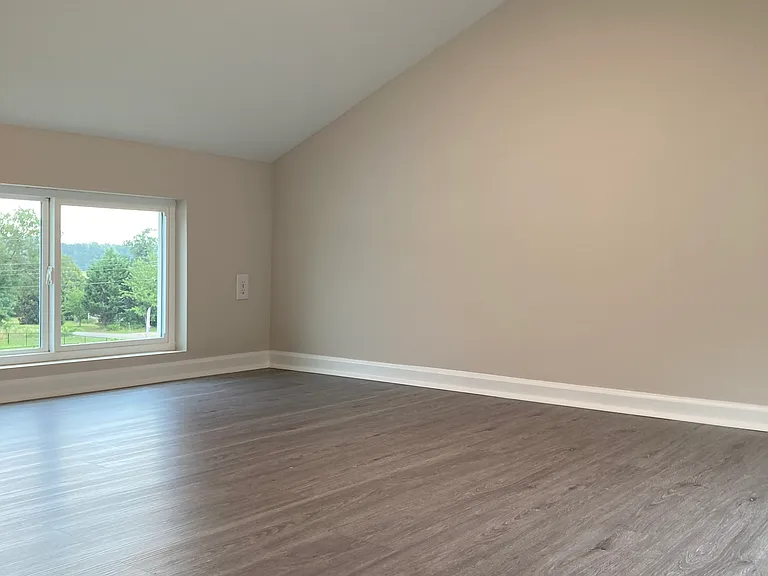 1390 Groce Meadow Rd #5 — Photo 20