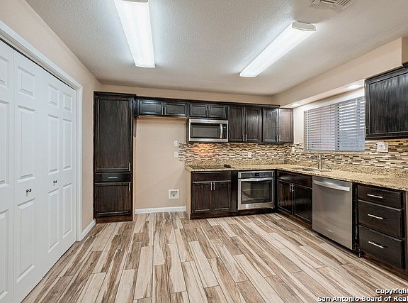 5th image of 12000 Maplerock St