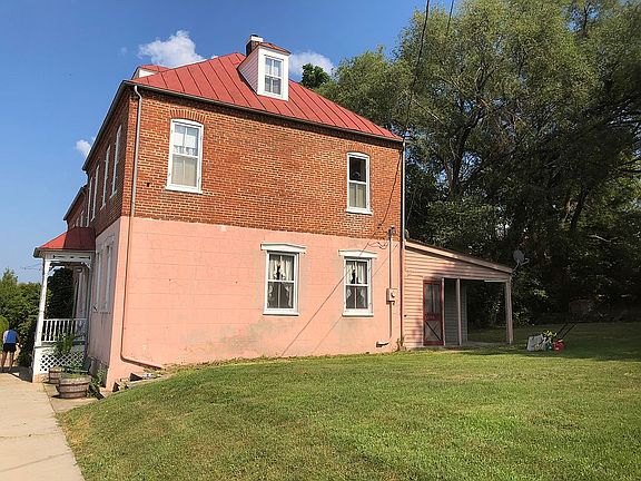 sideview from street