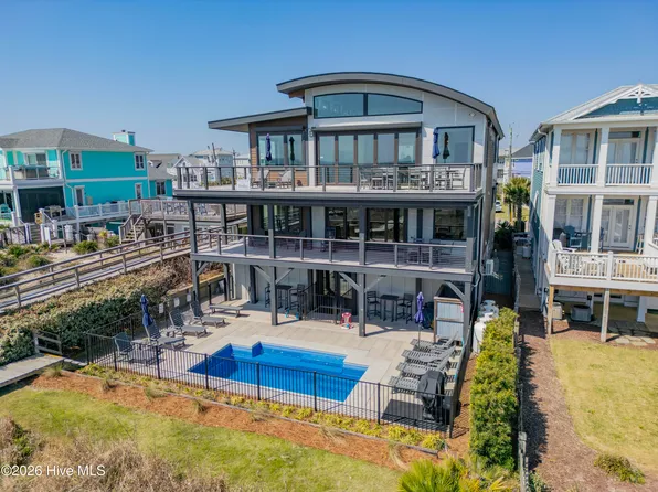 834 Fort Fisher Boulevard N, Kure Beach, NC 28449