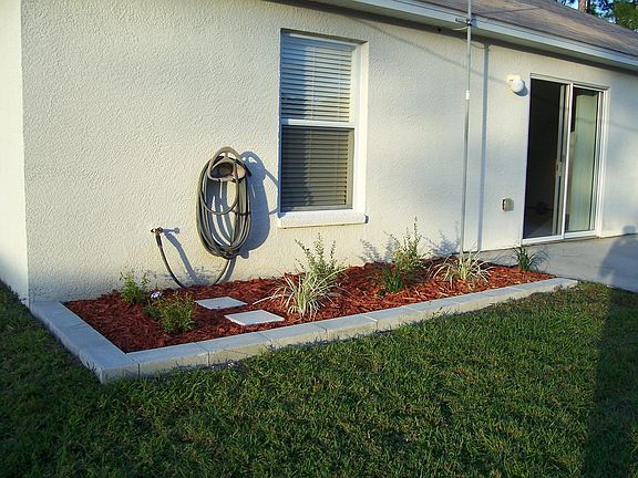 Rear Flower Bed