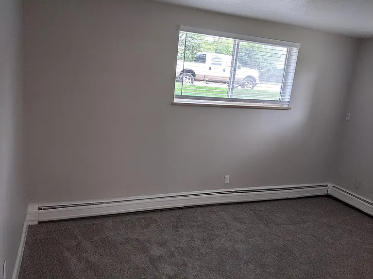 2505 Kenton St — Photo 10