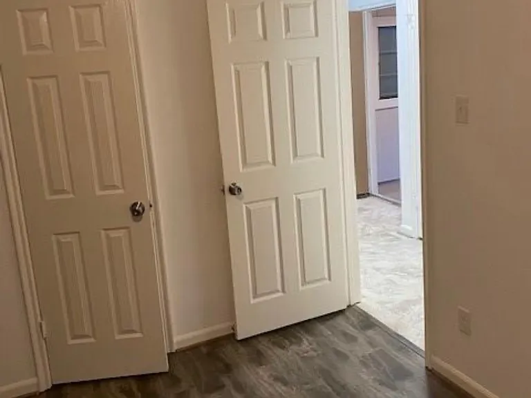 4347 Hawk Meadow Dr — Photo 4