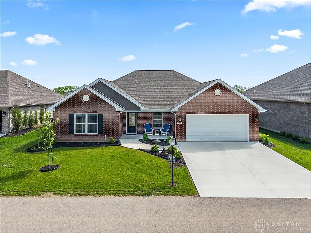 838 W Bentley Cir photo 1