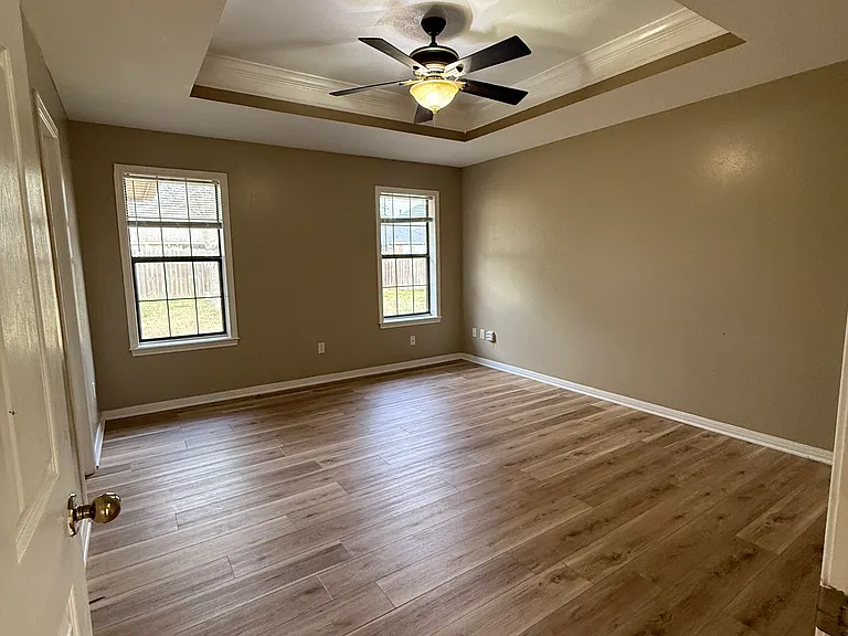 609 Castlebrook Dr — Photo 7