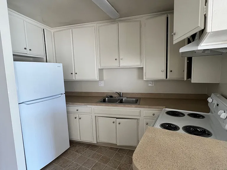 777 N Bellflower Blvd — Photo 12