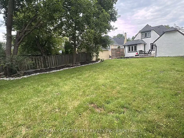 56 South Dr — Photo 38