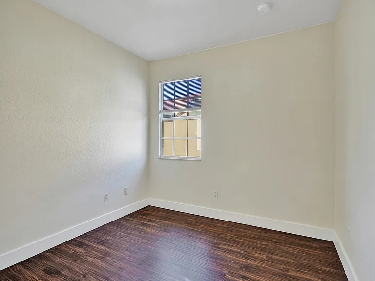 9075 Plymouth Pl — Photo 13