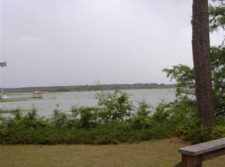 60 W River Dr, Beaufort, SC 29907