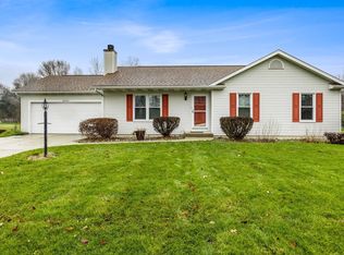 10350 Ashleys Meadow Dr, Granger, IN 46530