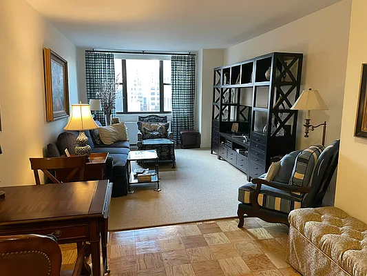 Rented by NextStopNY | media 1