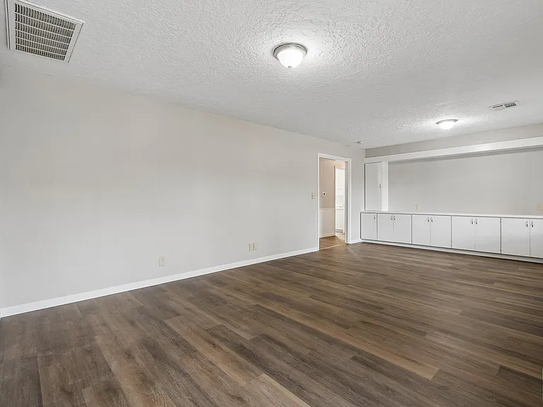 Living room 3